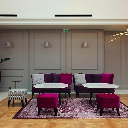 Astor Garden 5*