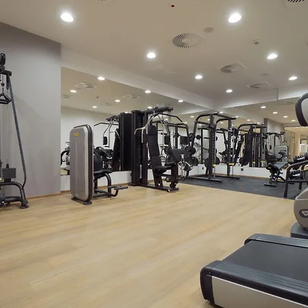 Astor Garden Святі Костянтин і Олена