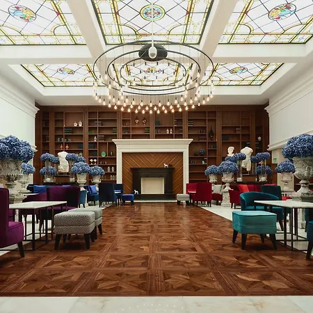 Hotel Astor Garden