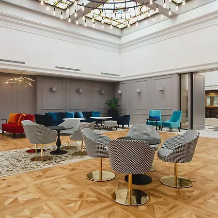 Astor Garden Hotel 5*