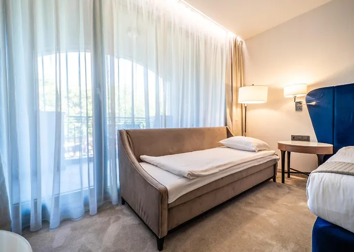 Astor Garden Hotel Saints Constantine and Helena