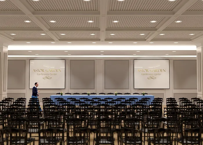 Hotel Astor Garden 5*